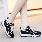 孕期穿什么鞋（哪个牌子的运动鞋穿得最舒服）