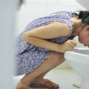 孕期不吐正常吗（孕期不吐正常吗会胎停吗）