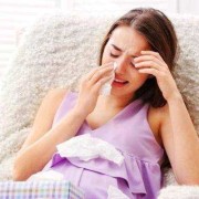 孕期爱哭（怀孕后天天生气哭吵架会不会伤胎?为什么怀孕之后脾气就变得特别不好）