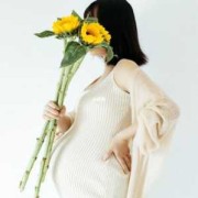 为什么有些男人不敢碰老婆的孕肚,孕期老公不碰我是变心了吗