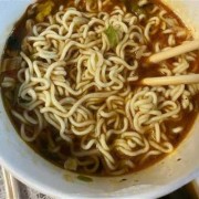 孕期可以吃泡面（怀孕初期孕妇能吃泡面吗？影响胎儿吗）