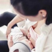 孕期乳头小（乳头短，宝宝吃奶含不住怎么办）