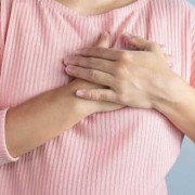 孕期乳房下面疼（孕期乳房下面疼是什么原因）