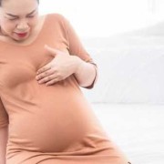 怀孕会胸胀痛吗,怀孕期胸部胀痛正常吗女性