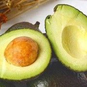 孕期吃牛油果好吗（孕期吃牛油果好吗有营养吗）