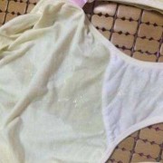 孕期分泌物增多（孕期分泌物增多内裤湿乎乎正常吗）