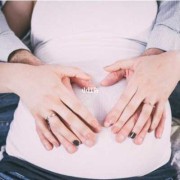 怀孕了怎么睡对胎儿好（孕妇怎么睡觉对胎儿好）