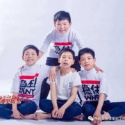 四胞胎儿子（四胞胎和大哥是兄弟还是父子）