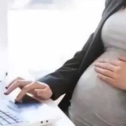 孕妇上夜班对胎儿有什么影响（孕妇上夜班对胎儿有什么影响啊）