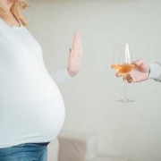 怀孕期间心情不好对胎儿有影响吗（女人在备孕期间可以喝啤酒吗？心情不好就喝了一瓶）