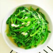 孕期萝卜苗（萝卜苗的做法，酸甜爽口萝卜苗怎么做好吃）
