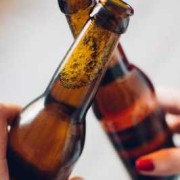 女性备孕期喝了点啤酒（女性备孕期喝了点啤酒多久后能怀孕）