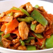 孕期吃青椒（最近特别想吃青椒胡萝卜炒肉，孕妇可以吃吗）