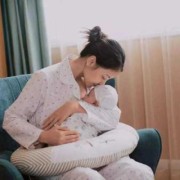 孕期吃奶（孕妇感冒孩子可以吃奶吗）