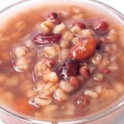 孕期可以吃八宝粥吗（孕期可以吃八宝粥吗对宝宝有影响吗）