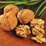 孕期核桃（核桃孕妇几个月吃最好还需要吃些啥对胎儿好）