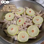 初孕吃什么对胎儿好（孕妇吃鸡爪对胎儿好吗？怀孕的时候特别喜欢吃鸡爪）
