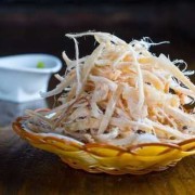孕妇吃鱿鱼丝对胎儿好吗（怀孕可以吃鱿鱼丝吗）