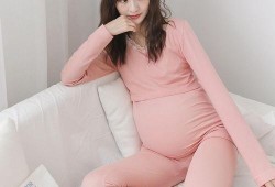 孕期穿衣（孕期穿衣服太紧对胎儿有影响吗）