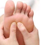如何预防孕期水肿（孕妇脚水肿，可以去足底按摩吗）