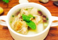 孕期排骨汤（孕期排骨汤怎么炖好喝又营养）