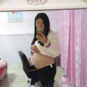 一年长胖30斤，正常吗,整个孕期胖了30斤正常吗女