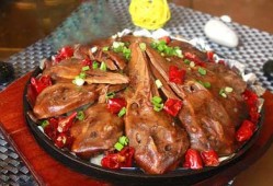 孕妇真的可以吃干锅鸭头吗,怀孕期间可以吃鸭头吗