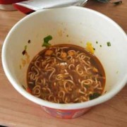 孕期能吃泡面吗（孕期能吃泡面吗初期）