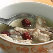 吃什么对胎儿不好（吃什么对胎儿不好直接流产）