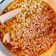 孕期可以吃方便面吗（孕期可以吃方便面吗偶尔）