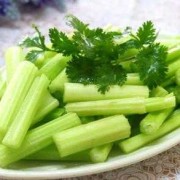 备孕期能吃芹菜吗（备孕男的吃芹菜可以吗？男性在备孕的时候有哪些需要注意的事项）
