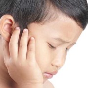 孕妇耳朵疼对胎儿影响（孕妇耳朵疼对胎儿影响大吗）