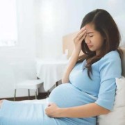 孕期很痛苦（孕期很痛苦不想活下去了）