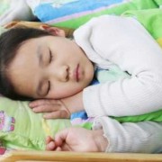 妈妈醒胎儿就醒了（妈妈醒胎儿就醒了）