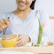怀孕期间的奶水能吃吗（怀孕期间的奶水能吃吗有营养吗）