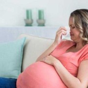 孕期mom（孕期莫名其妙的想哭情绪低落）