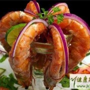 孕妇吃什么对胎儿有营养（孕妇在孕期经常吃大虾的话，对胎儿真的好吗）