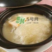 吃花胶好还是吃燕窝好,孕期吃花胶还是燕窝好一点