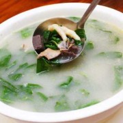 孕期吃鸡血（哺乳期可以吃鸡血粉丝汤吗）