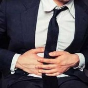 孕期饭后胃痛（胃疼后背也疼是怎么回事,吃完饭后胃和后背就疼的特别厉害）
