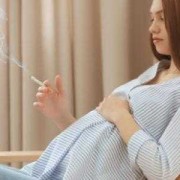 怀孕期发烧了怎么办（孕妇最安全的退烧方法）