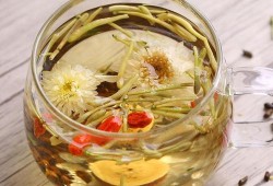 孕期可以喝什么水（孕妇可以喝菊花和金银花吗？喝了对孕妇身体有害吗）