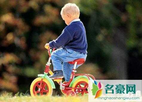 胎儿腿短（胎儿腿短吃什么可以补起来）  第1张