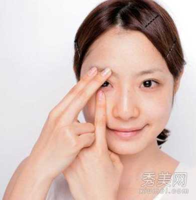 孕妇眼睛肿了怎么办?孕期眼睛肿了吃什么消肿好呢,孕期消肿的最快方法腿部和脚 第1张 孕妇眼睛肿了怎么办?孕期眼睛肿了吃什么消肿好呢,孕期消肿的最快方法腿部和脚 第1张