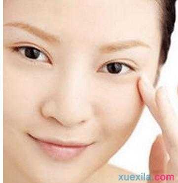 孕妇眼睛肿了怎么办?孕期眼睛肿了吃什么消肿好呢,孕期消肿的最快方法腿部和脚 第2张 孕妇眼睛肿了怎么办?孕期眼睛肿了吃什么消肿好呢,孕期消肿的最快方法腿部和脚 第2张