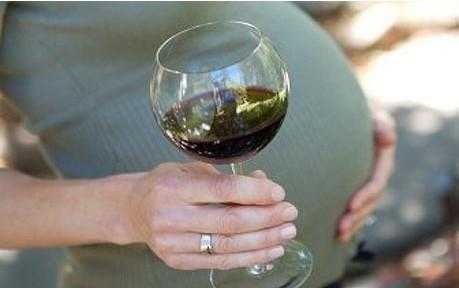 孕期喝红酒（孕期喝红酒有没有关系）  第2张