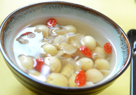 宝宝能吃莲子吗,孕妇吃莲子对胎儿好吗怎么吃 第2张 宝宝能吃莲子吗,孕妇吃莲子对胎儿好吗怎么吃 第2张