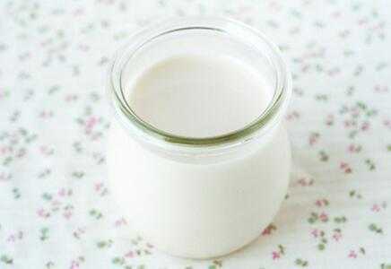 怀孕可以喝牛奶吗,孕期牛奶什么时候喝最好  第2张