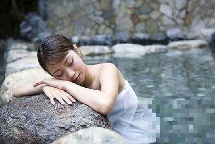孕妇可以洗温泉吗,8个征兆说明你胎停了 第3张 孕妇可以洗温泉吗,8个征兆说明你胎停了 第3张