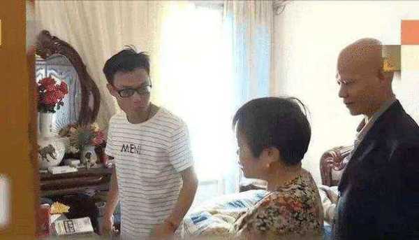 孕期可以偶尔化妆吗(我怀孕三个月了偶尔有化妆,对胎儿有影响吗) 第2张 孕期可以偶尔化妆吗(我怀孕三个月了偶尔有化妆,对胎儿有影响吗) 第2张